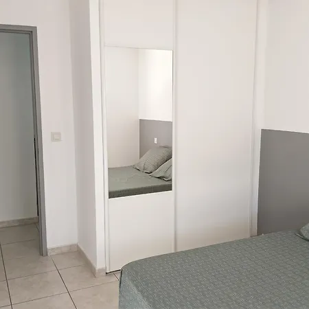 Saint-andre 35 M² Avec Piscine Appartement